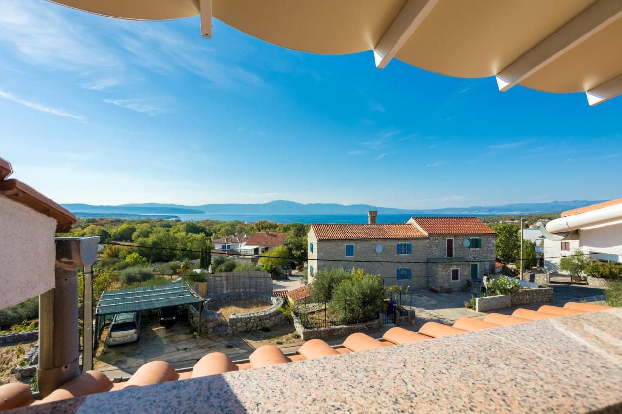Apartmani Sandra Malinska Sveti Vid-Miholjice エクステリア 写真