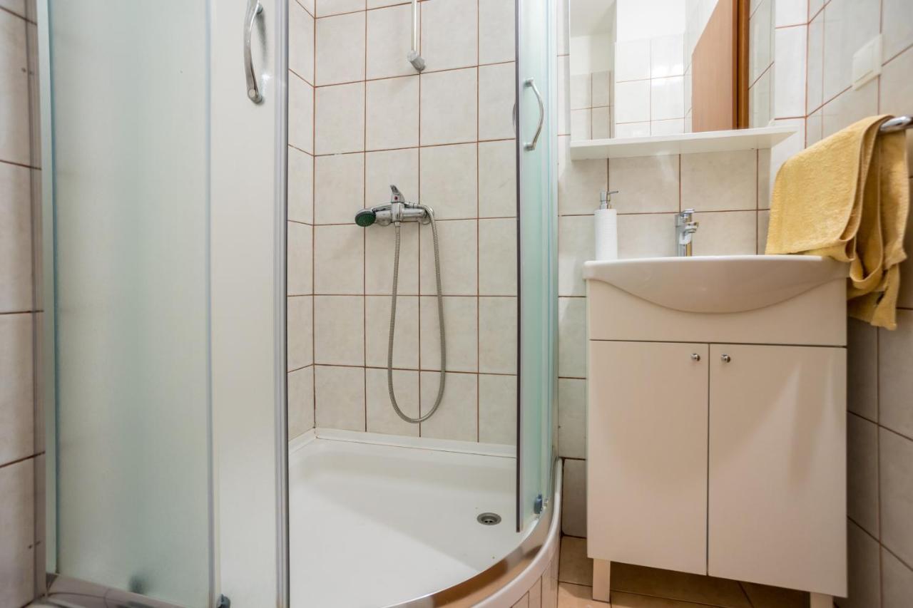 Apartmani Sandra Malinska Sveti Vid-Miholjice エクステリア 写真