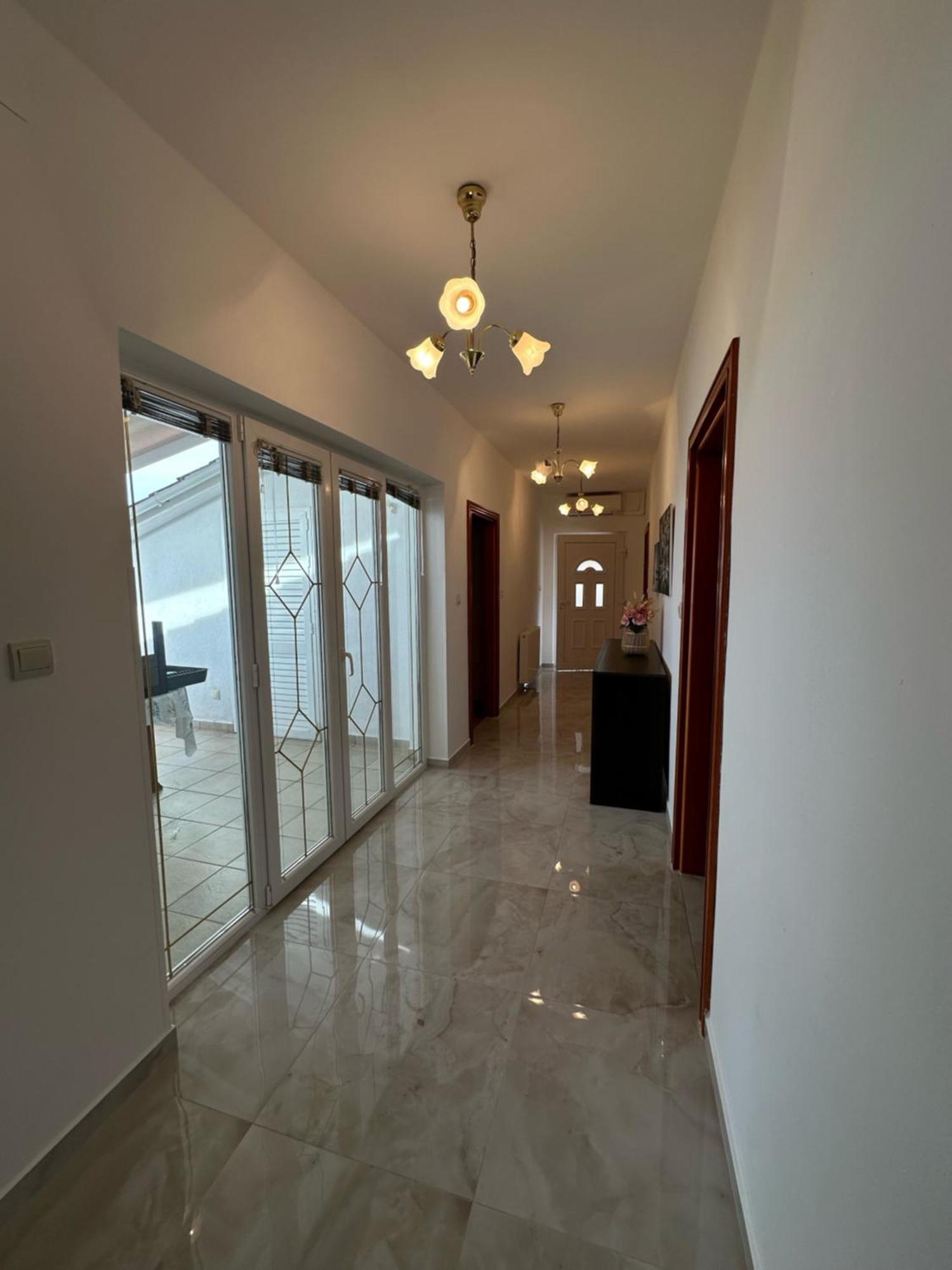 Apartmani Sandra Malinska Sveti Vid-Miholjice エクステリア 写真